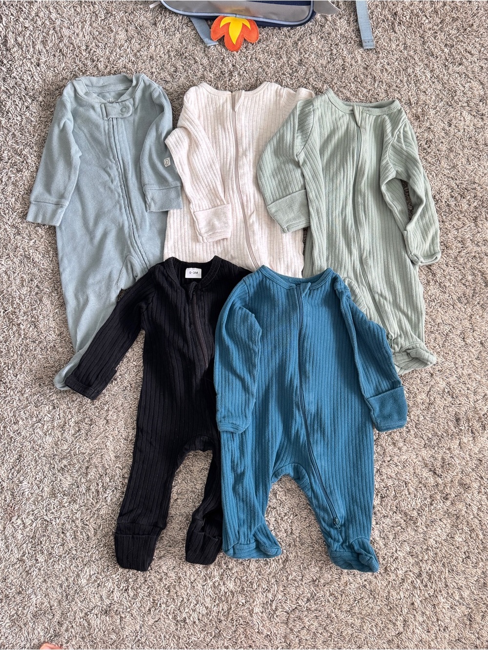 0-3m footed pyjamas